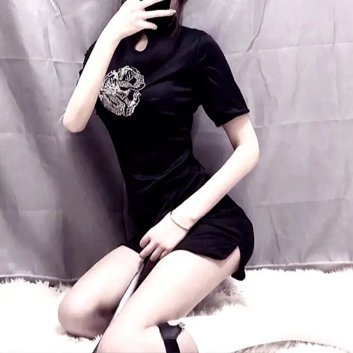 远古邪蛛海报